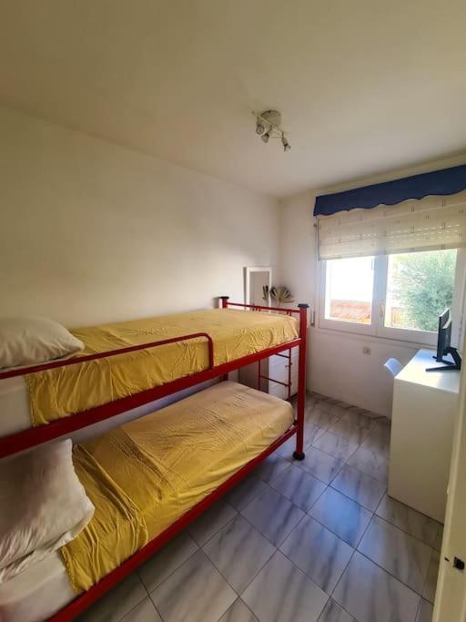 Nice Beachside 2-Bd Apt Near Barcelona クニット エクステリア 写真