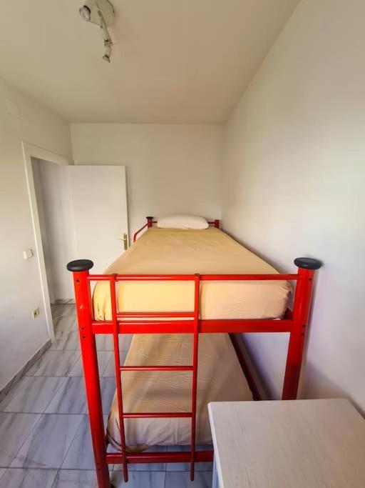 Nice Beachside 2-Bd Apt Near Barcelona クニット エクステリア 写真