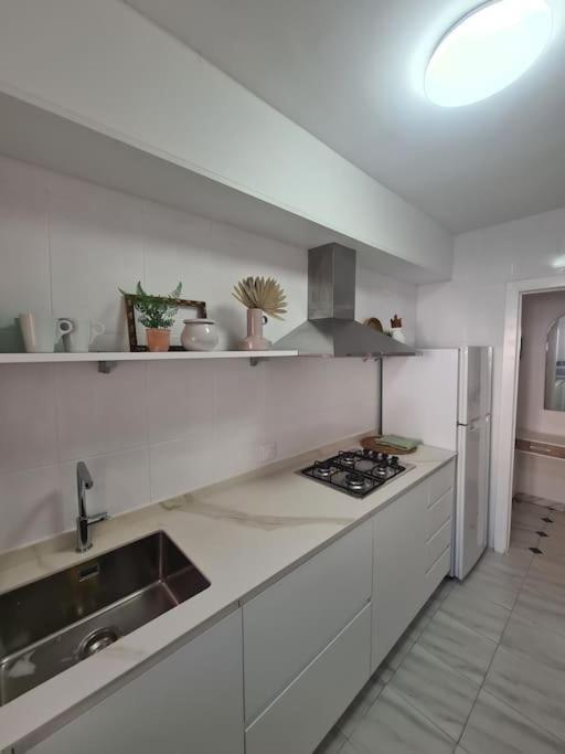 Nice Beachside 2-Bd Apt Near Barcelona クニット エクステリア 写真